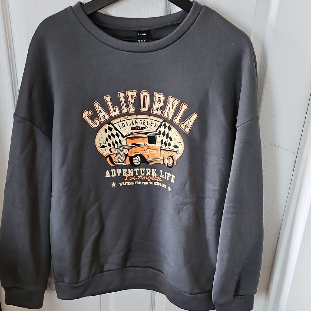 SHEIN Gray Crewneck Sweater with Vintage Graphic